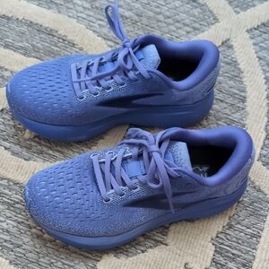 Brooks Ghost 16 Size 6